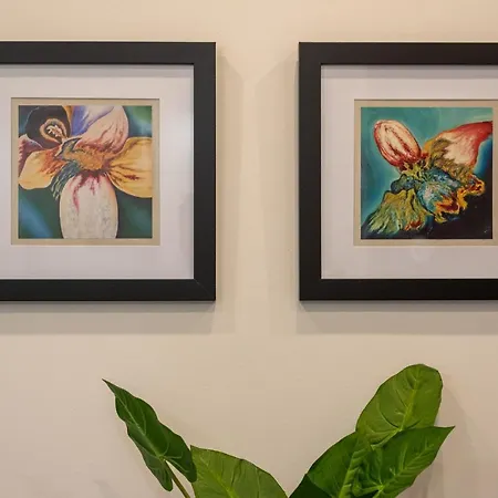 Cozy Corner - Stylish *