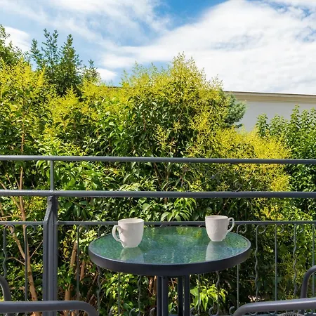 Cozy Corner - Stylish Volos