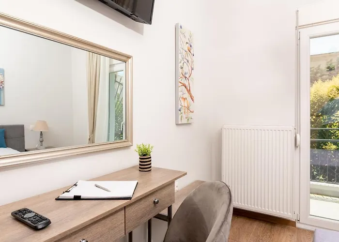 Cozy Corner - Stylish