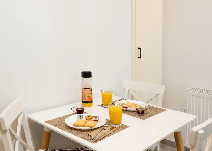 Cozy Corner - Stylish *